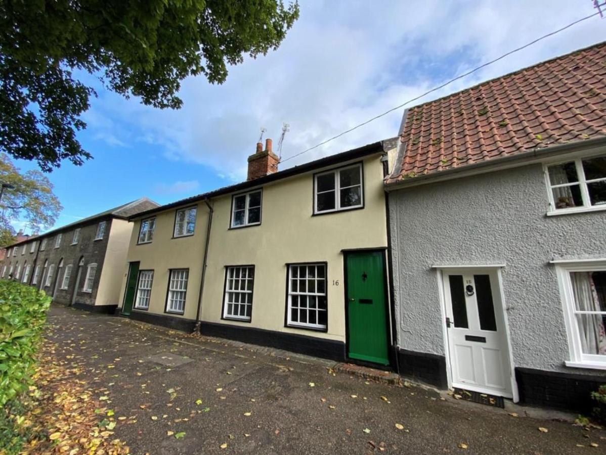 Charming Town Centre Character Cottage With Parking Stowmarket Exterior foto